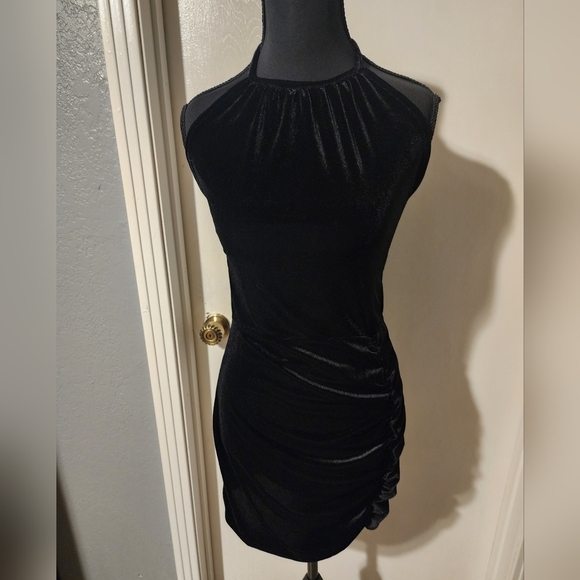 Noisy may Dresses & Skirts - Noisy May Black, halter top velvet dress